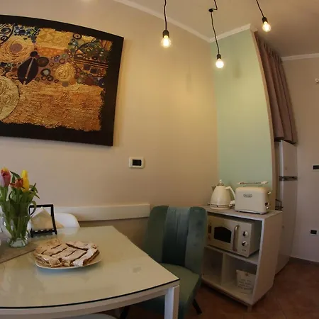 Guest house And Doris 4*
