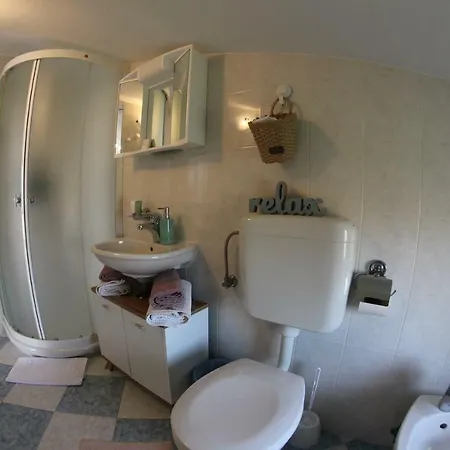 Room&apartment Doris 4* Lovrečica