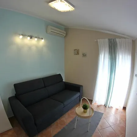 Room&apartment Doris Lovrečica